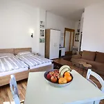 Katrca Hotel 3*