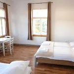 Katrca 3* Lubiana