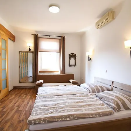 Katrca Hotell Ljubljana