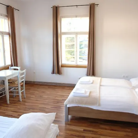 Katrca 3* Lubiana