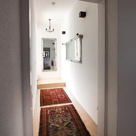 Katrca 3* Ljubljana
